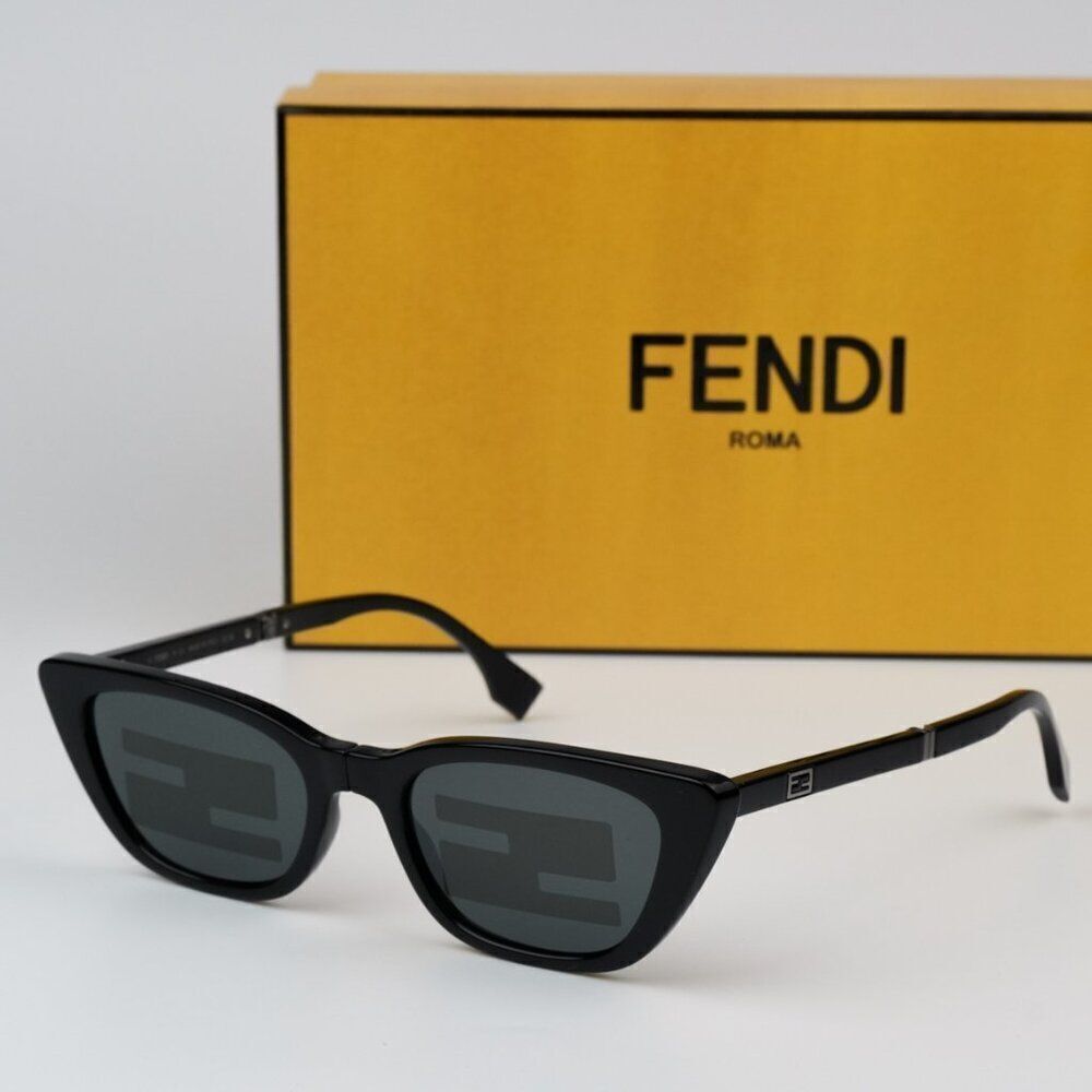 NEW Fendi FE40089I 01C FOLDING Black Mirror Pattern Women Cat Eye Sunglasses